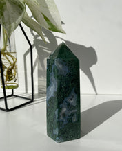 Load image into Gallery viewer, Green Moss Agate