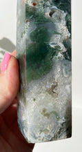 Load image into Gallery viewer, Green Moss Agate