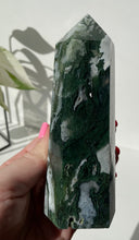 Load image into Gallery viewer, Green Moss Agate