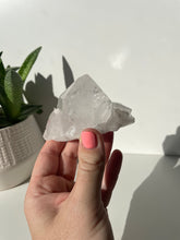 Load image into Gallery viewer, Clear Quartz Cluster - A Grade