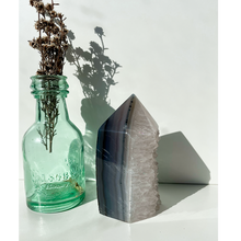 Load image into Gallery viewer, Agate Cave Point