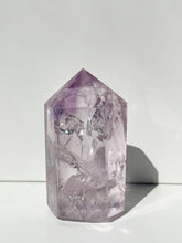 Load image into Gallery viewer, Amethyst Generator