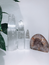 Load image into Gallery viewer, Selenite Towers
