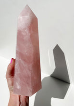 Load image into Gallery viewer, Rose Quartz Generator
