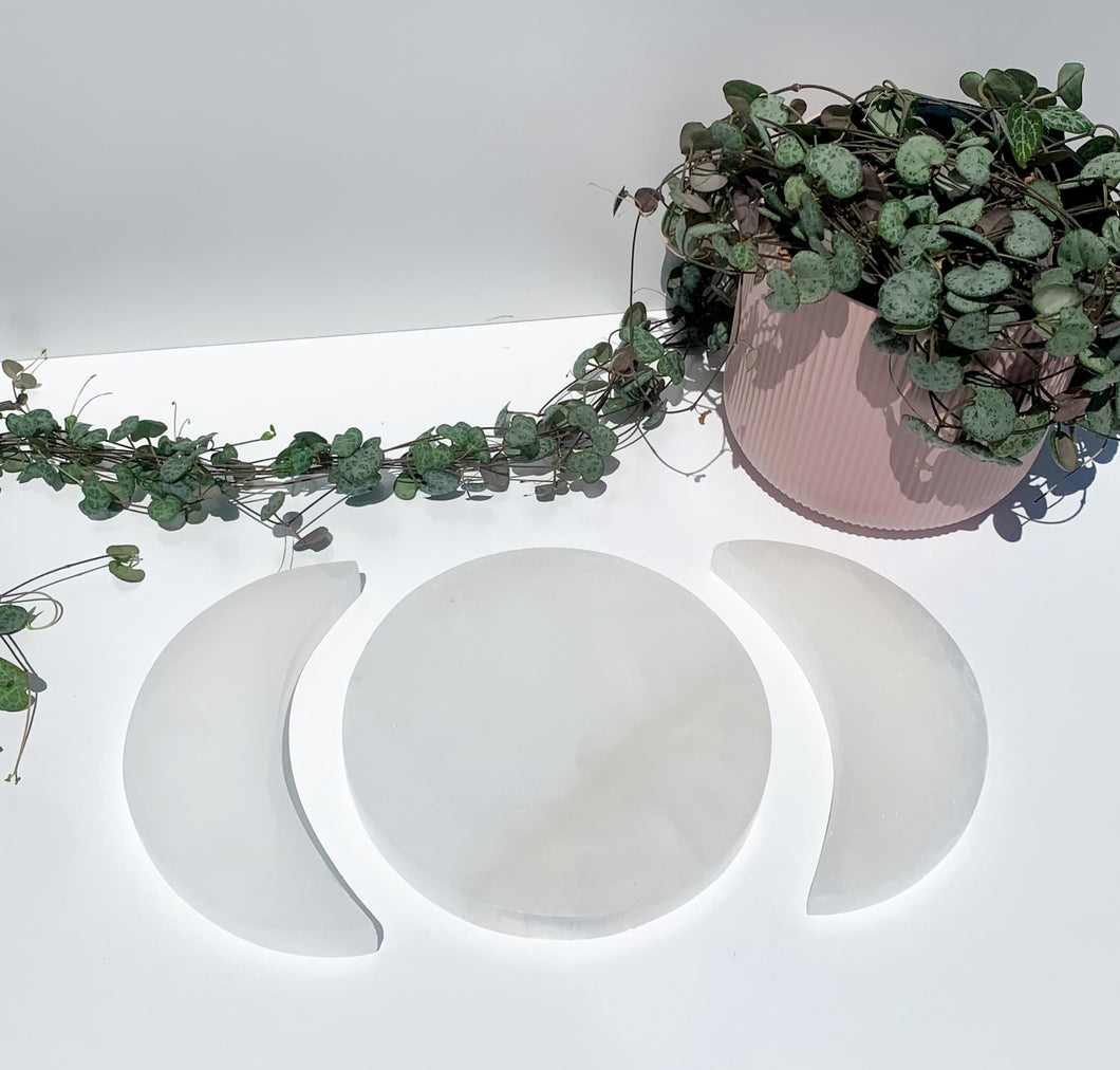 Selenite Cleansing Plate - Moon