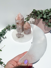 Load image into Gallery viewer, Selenite Cleansing Plate - Moon
