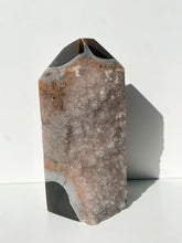 Load image into Gallery viewer, Agate Cave Point

